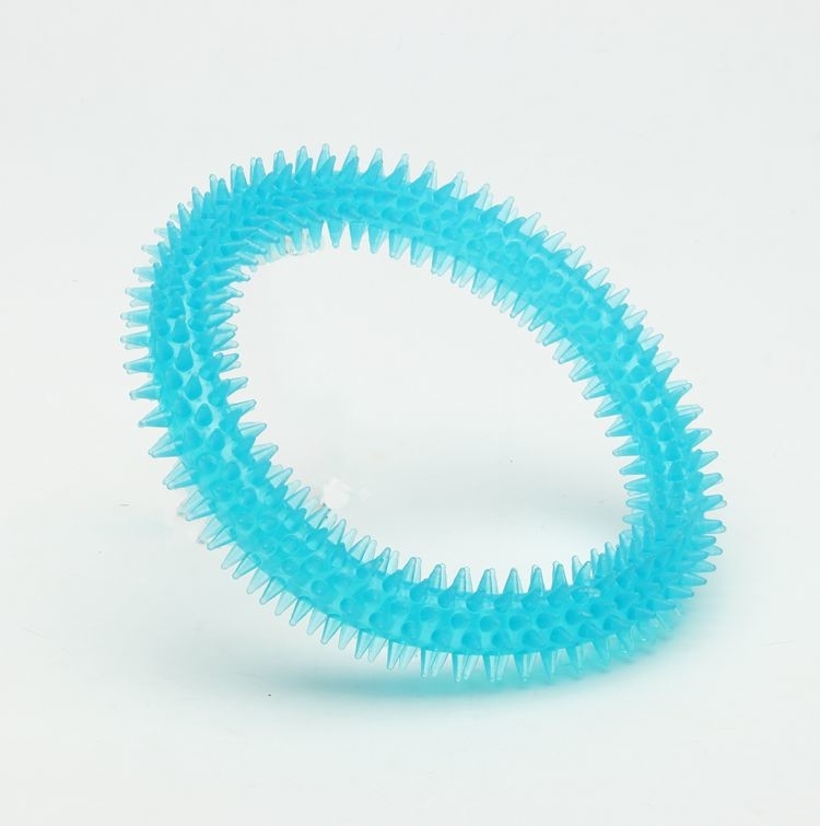 Commercial Durable Dog Chew Toys Strong TPR Spiky Ring Teeth Cleaning