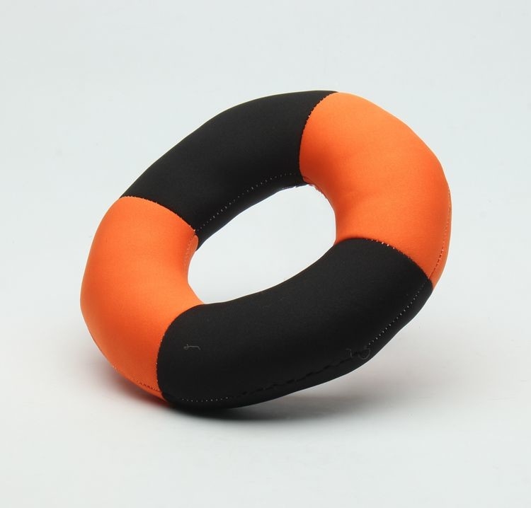 Colorful Round Dog Fetch Toy  Water Float For  Outdoor Dog Training